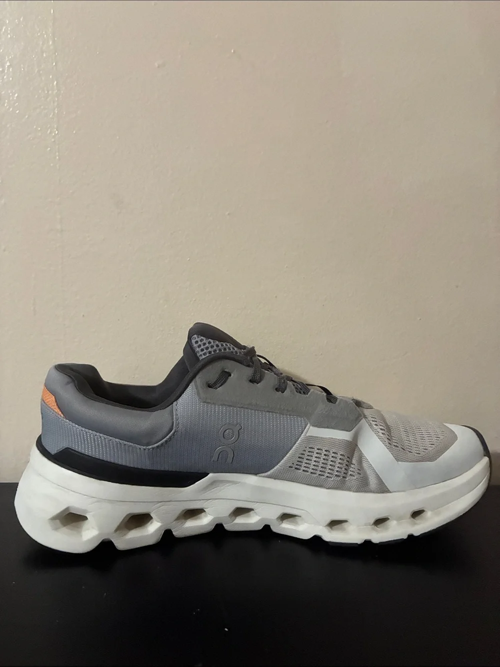 On Cloudrunner 2 running shoes featuring a grey and white mesh size 10 Men